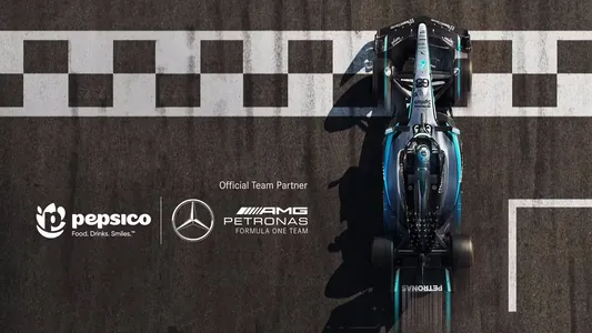 Formula 1-iň Mercedes topary PepsiCo bilen hyzmatdaşlyk etjekdigini yglan etdi