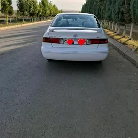 Toyota Camry 2001