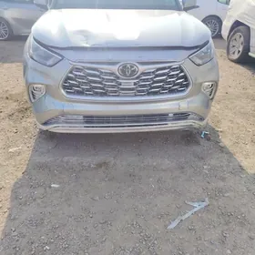 Toyota Highlander 2020