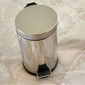 мусорное ведро