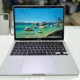 MacBook Pro 13 M1 8/256GB