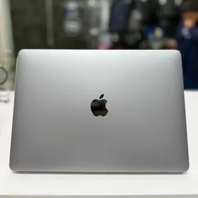 MacBook Pro M1 13 8/512GB