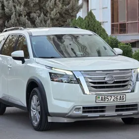 Nissan Pathfinder 2022