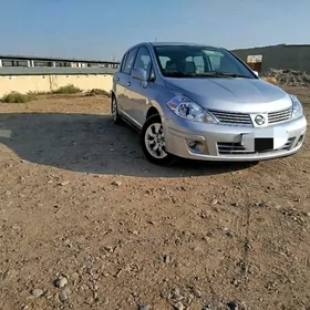 Nissan Versa 2012