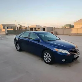 Toyota Camry 2011