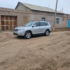 Toyota Highlander 2011