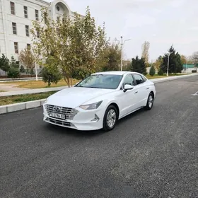 Hyundai Sonata Hybrid 2020