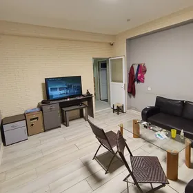 Arenda Gurtly Padwal 8Kom