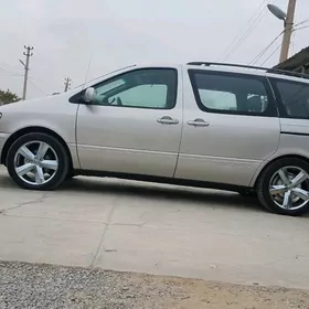 Toyota Sienna 2002