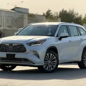 Toyota Highlander 2022