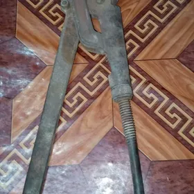 газовый ключь