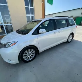 Toyota Sienna 2017