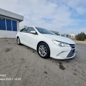 Toyota Camry 2017