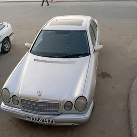 Mercedes-Benz E320 1999