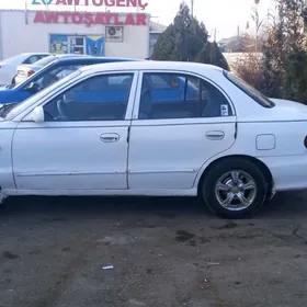 Hyundai Accent 1998