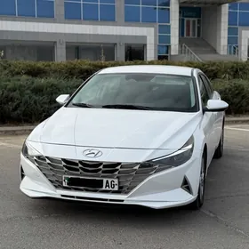 Hyundai Elantra 2021