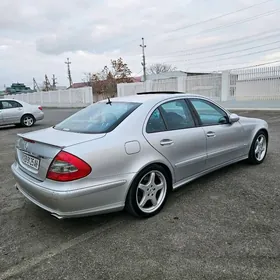 Mercedes-Benz E320 2003