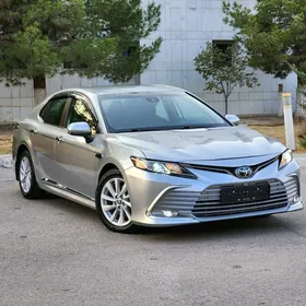 Toyota Camry 2022