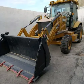 JCB 3CX Pothole Master 2025