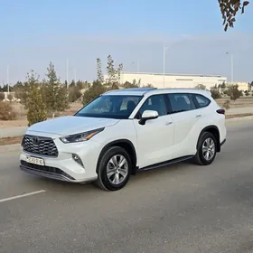 Toyota Highlander 2022