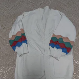 Свитер женский