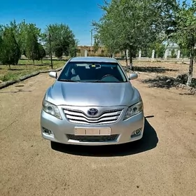 Toyota Camry 2010