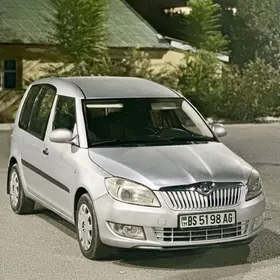 Skoda Roomster​ 2013
