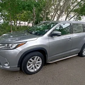 Toyota Highlander 2017