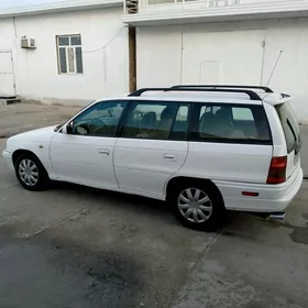 Opel Astra 1996