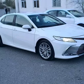 Toyota Camry 2023