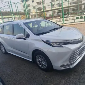 Toyota Sienna 2021