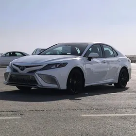 Toyota Camry 2022