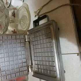 вафельница электрическая  ореш