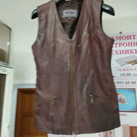 безрукавка