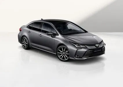 Toyota Corolla 2026 получила в Европе новый матовый цвет Onyx Grey и экологичную обивку