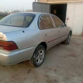 Toyota Corolla 1993