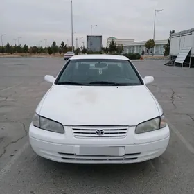 Toyota Camry 1999