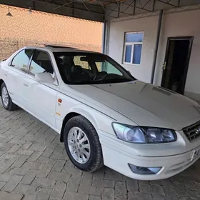 Toyota Camry 1999