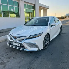 Toyota Camry 2022