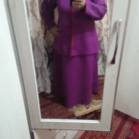 Öÿde tikmäge tikin iş gözleÿän