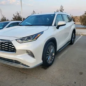 Toyota Highlander 2022