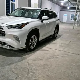 Toyota Highlander 2020