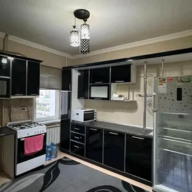 MIR 7/1  2 KOMNAT  64 m²