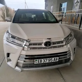 Toyota Highlander 2019