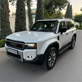 Toyota Land Cruiser Prado 2024