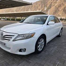 Toyota Camry 2010