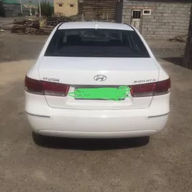 Hyundai Sonata 2010