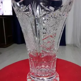 Хрустальная ваза