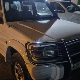 Mitsubishi Pajero 1996