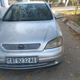 Opel Astra 2000
